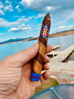 7-20-4 Hustler Torpedo 6x52 (Box of 20) - Twins Smoke Shop