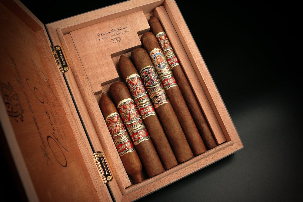 A. Fuente Opus LE FFOX Opus6 Red Travel Humidor (Box of 6)