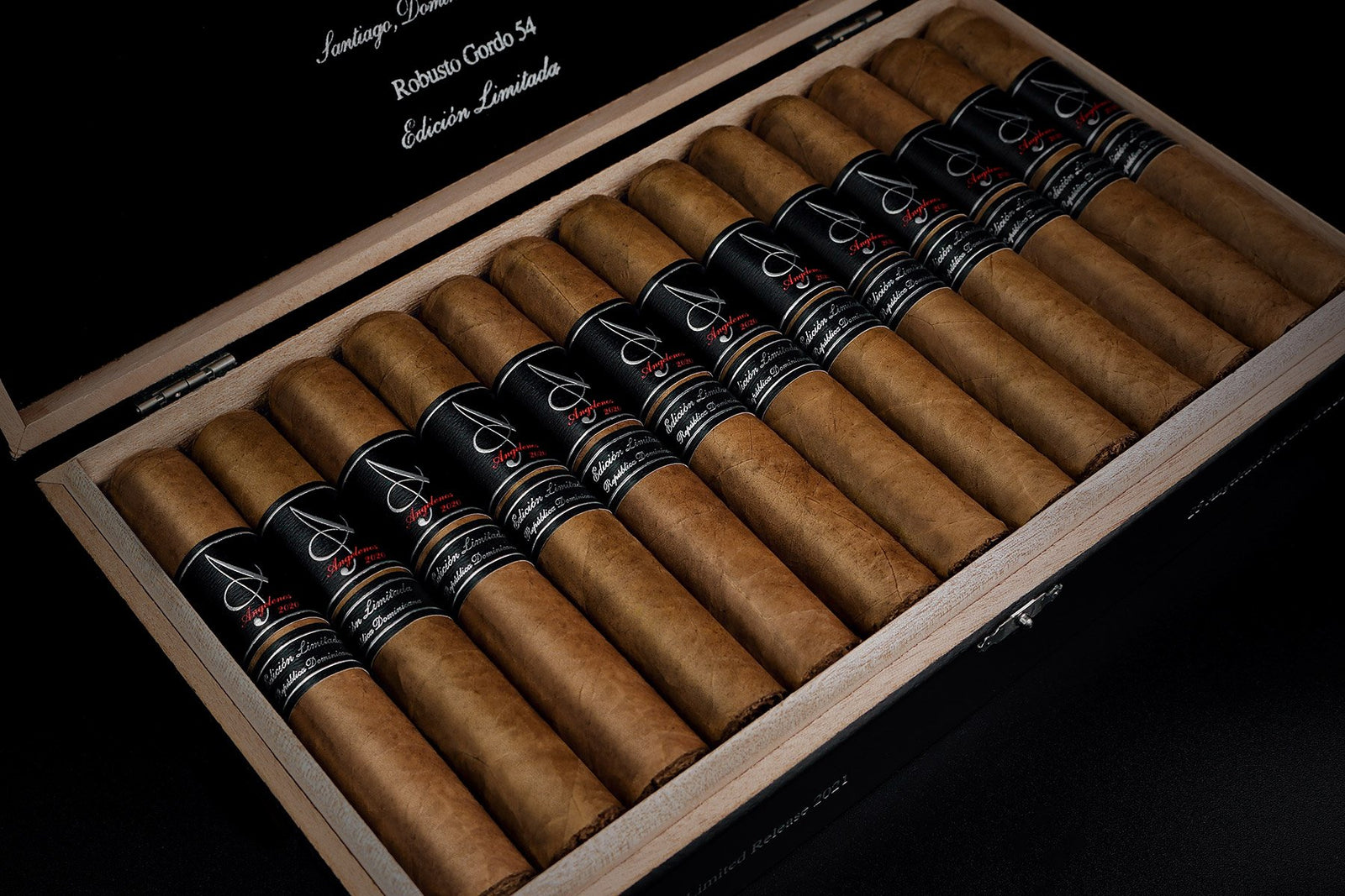 Angelenos Robusto Gordo 54 (2024) (Box of 25)