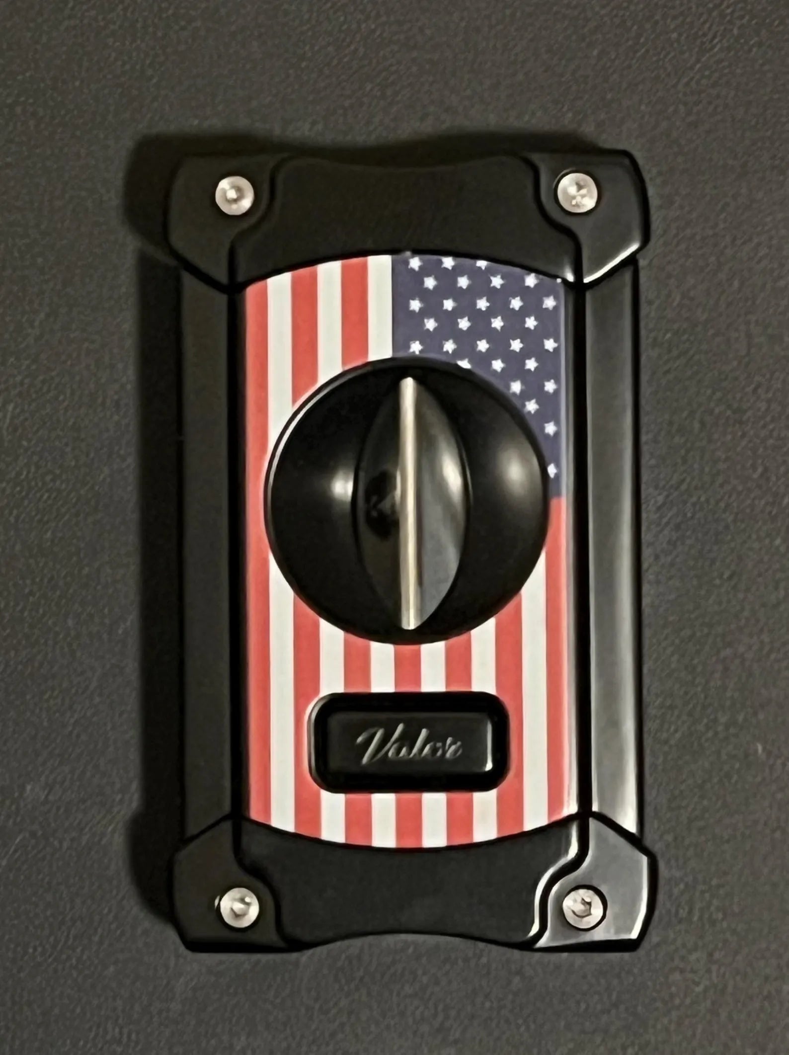V for Valor (American Flag "Stars & Bars") Cigar V Blade Cutter
